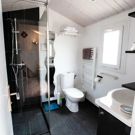 Les Yeux Bleus Bed and breakfast