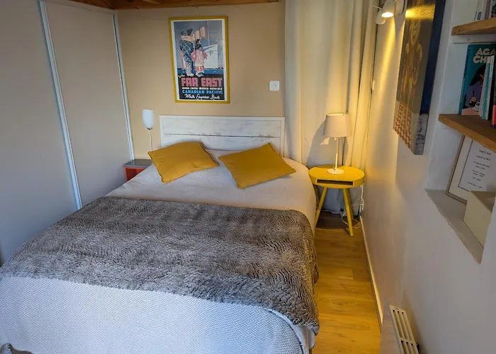 Les Yeux Bleus 누아르무티에 앙 릴