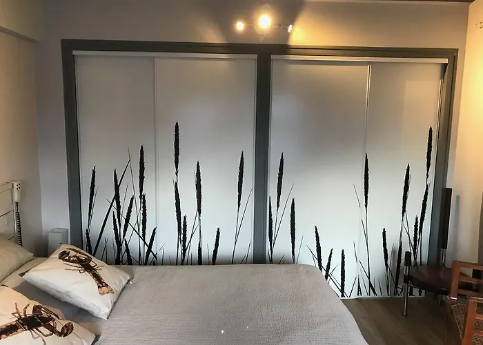 Les Yeux Bleus 누아르무티에 앙 릴