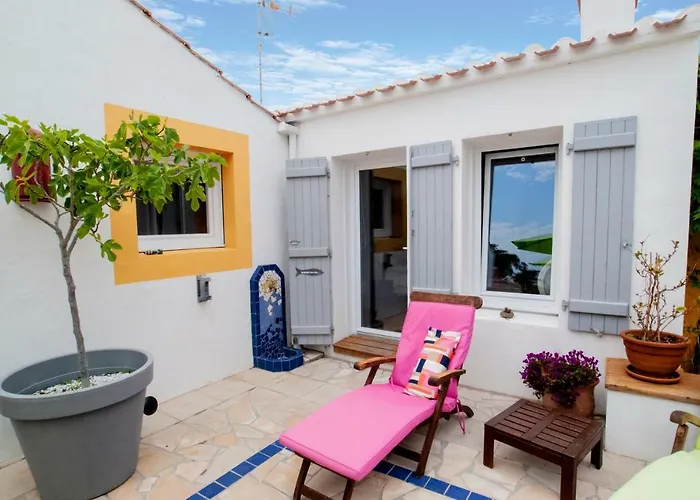 Les Yeux Bleus 3* 누아르무티에 앙 릴